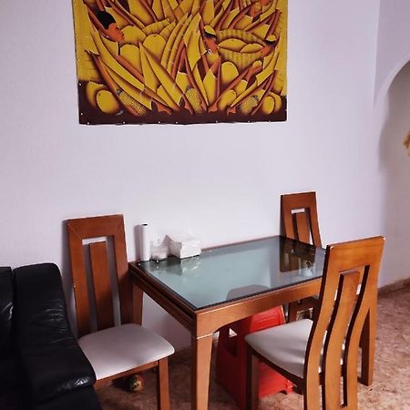 Habitacion Tranquila Y Familiar Madrid Kültér fotó