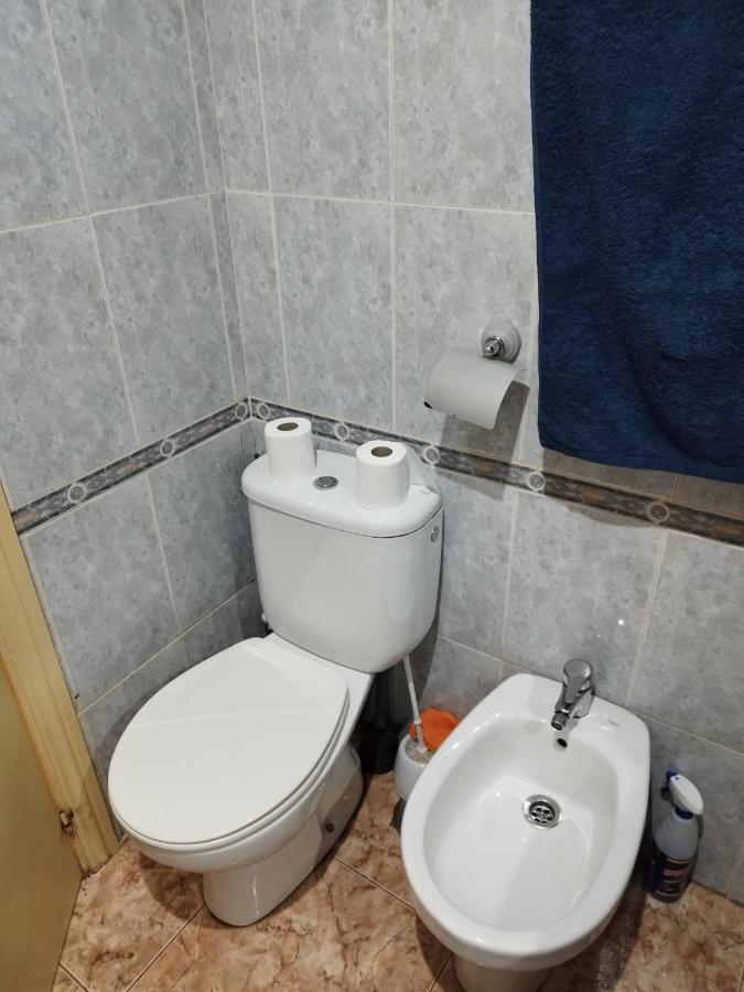 Habitacion Tranquila Y Familiar Madrid Kültér fotó